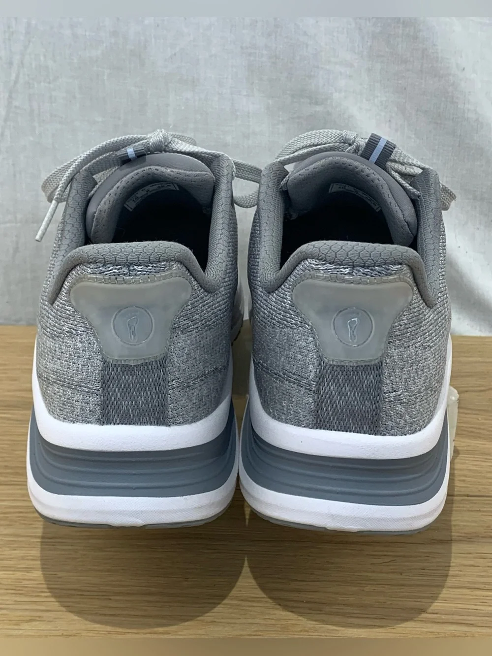 Orthofeet Nira Hands-Free Women's Sneakers Max Cushion Gray Size 10 B